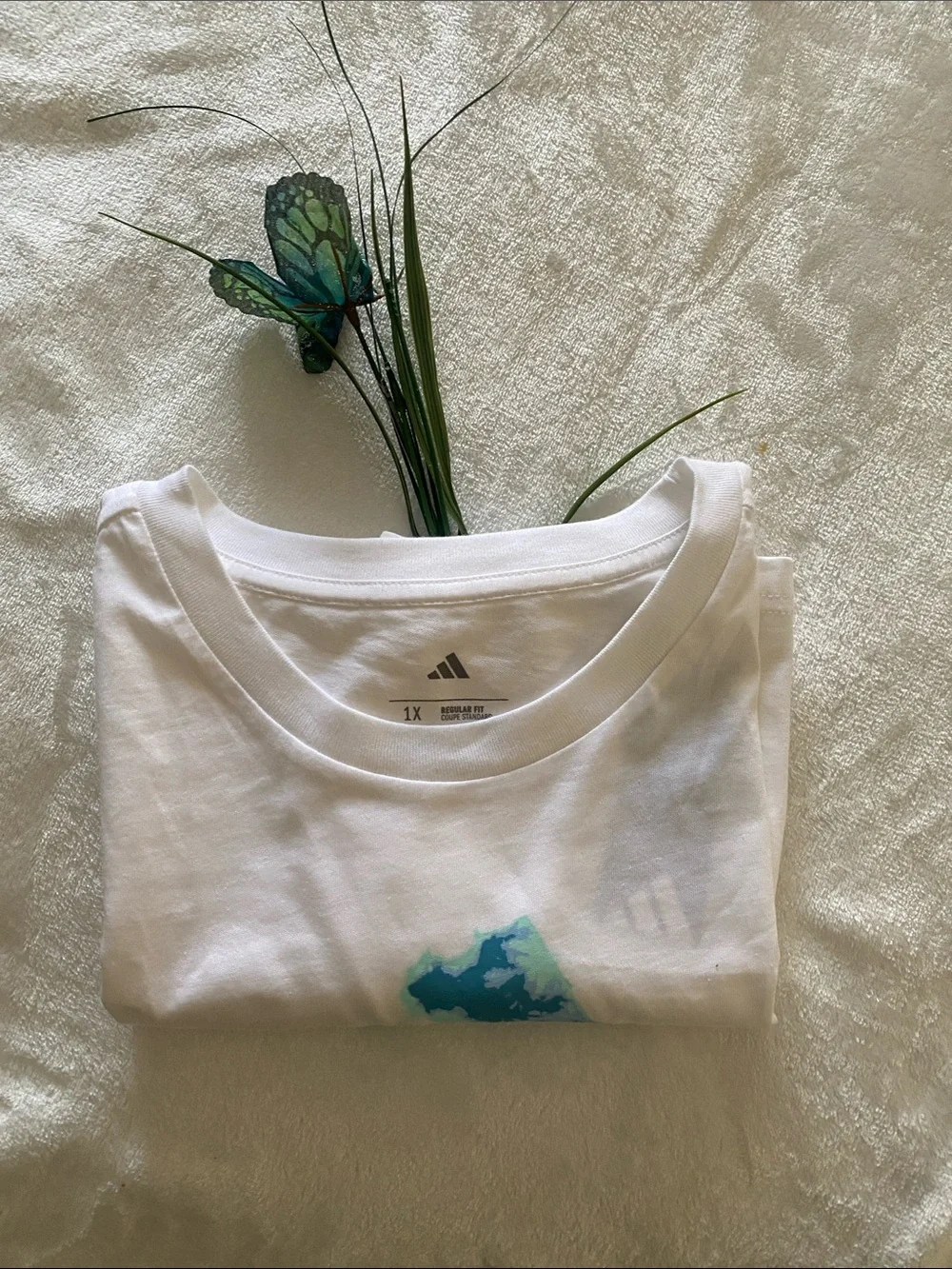 ADIDAS White Tee with Blue Aqua Logo Graphic. Size 1X